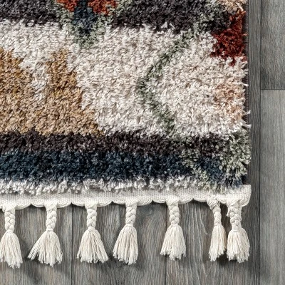 NuLOOM Southwestern Rosemarie Moroccan Tassel Shag Area Rug 4 NuLOOM Southwestern Rosemarie Moroccan Tassel Shag Area Rug - Image 4
