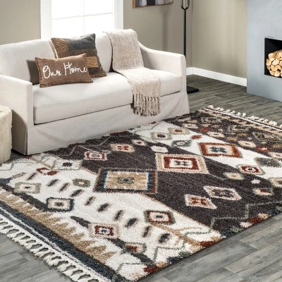 NuLOOM Southwestern Rosemarie Moroccan Tassel Shag Area Rug 8 NuLOOM Southwestern Rosemarie Moroccan Tassel Shag Area Rug - Image 8